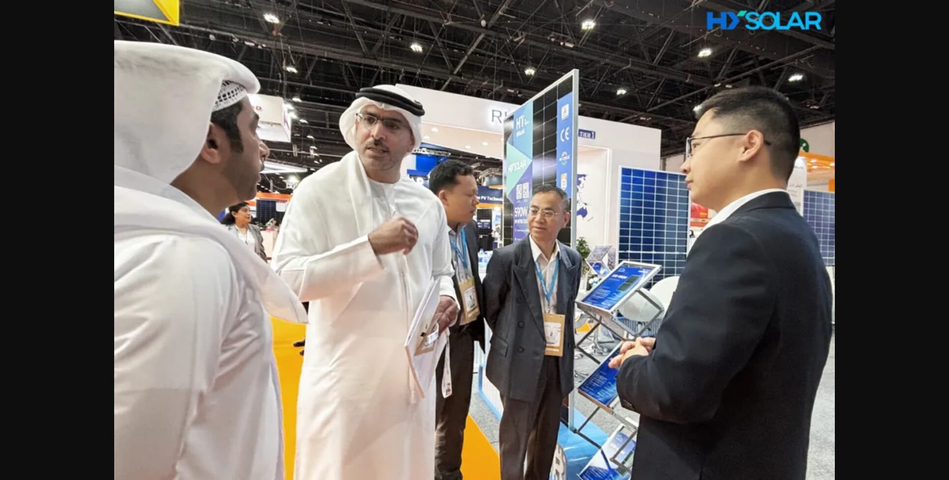 640(1080×720)-4907f1a296f94bce8bc49391b607515b